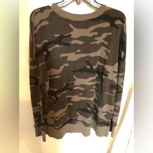 Camo sweatshirt